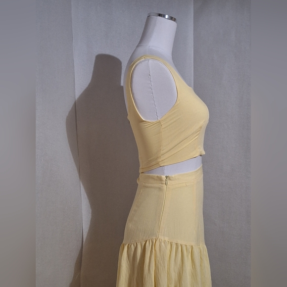 SHEIN XS-crop top and long skirt set cord-TEENS SEIZES DRESSY - Picture 7 of 13